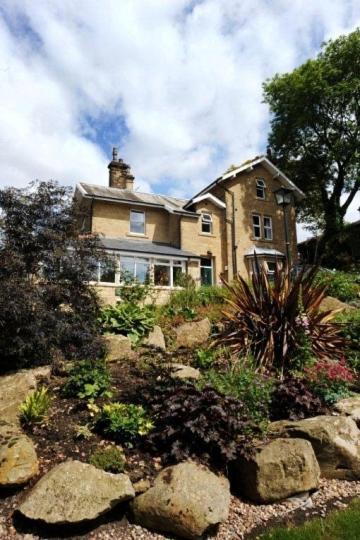 Chinthurst Guest House Skipton Eksteriør bilde