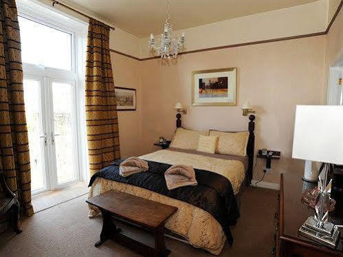 Chinthurst Guest House Skipton Eksteriør bilde
